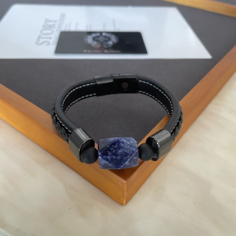 Ch**me He**ts bracelets